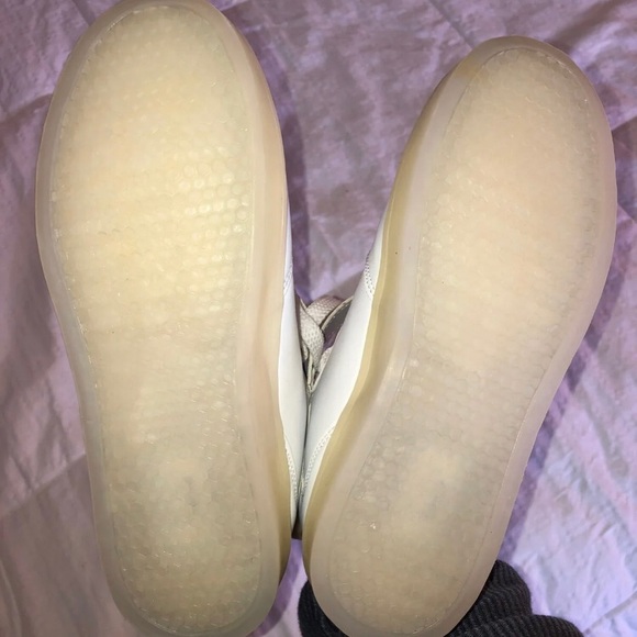 Light Up Shoes - Picture 4 of 6